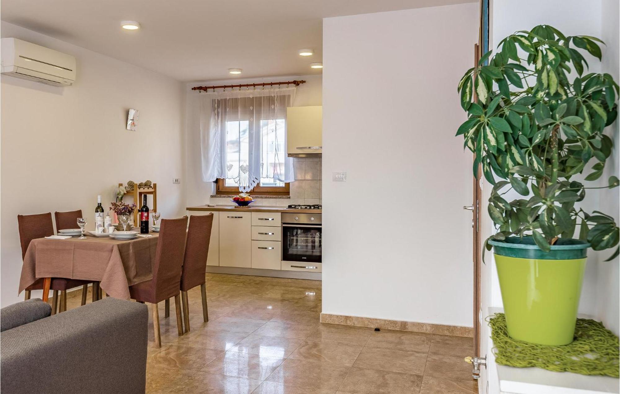 Awesome Apartment In Pula With Wifi Εξωτερικό φωτογραφία