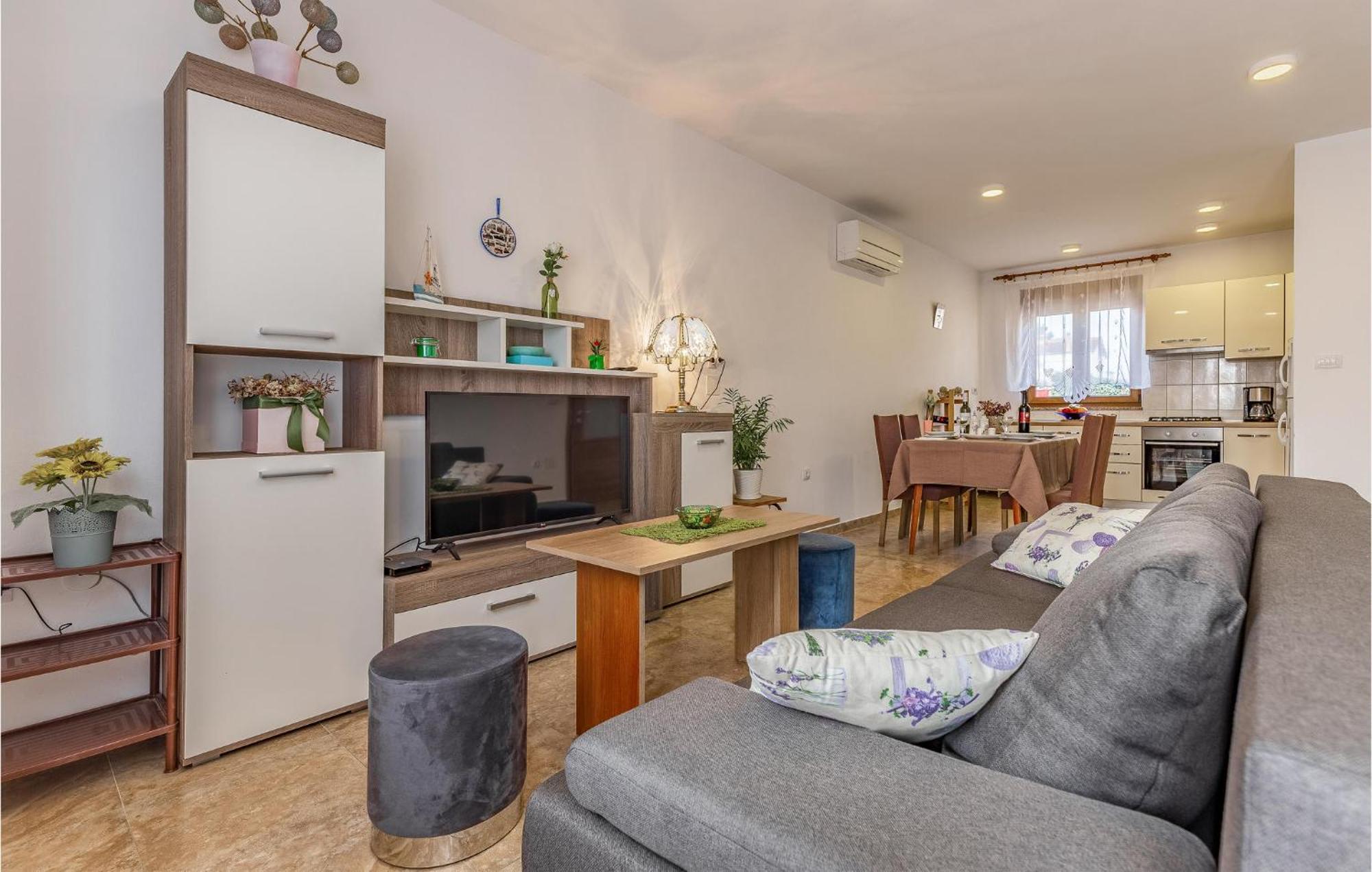 Awesome Apartment In Pula With Wifi Εξωτερικό φωτογραφία